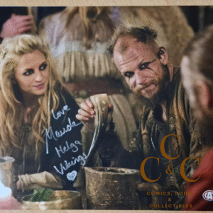MAUDE HIRST & Georgia Hirst signed - 2x Autogramms 20x25cm VIKINGS in Person